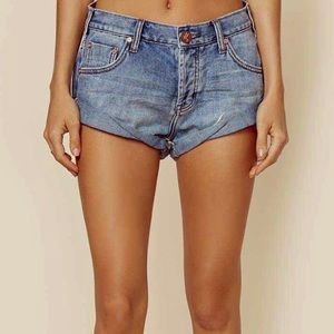ONE TEASPOON denim Bandit shorts.